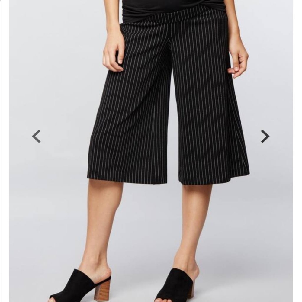 Maternity Wide-Leg Crop